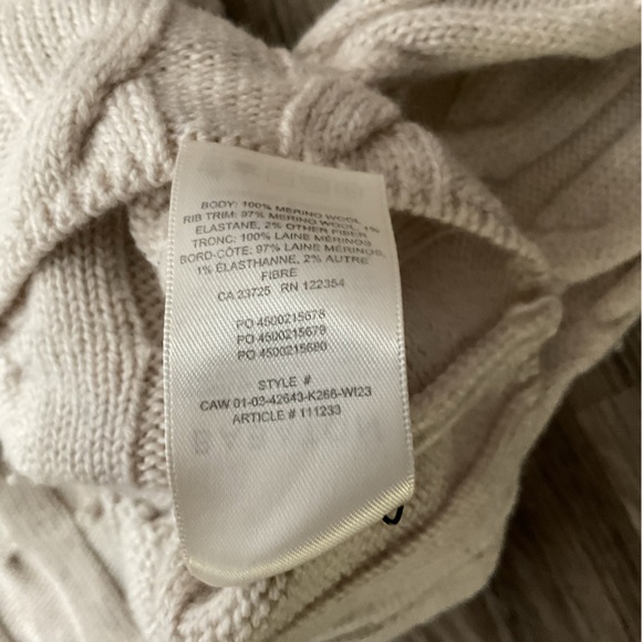 Babaton
Glory Merino Wool Sweater size Medium - Picture 7 of 8